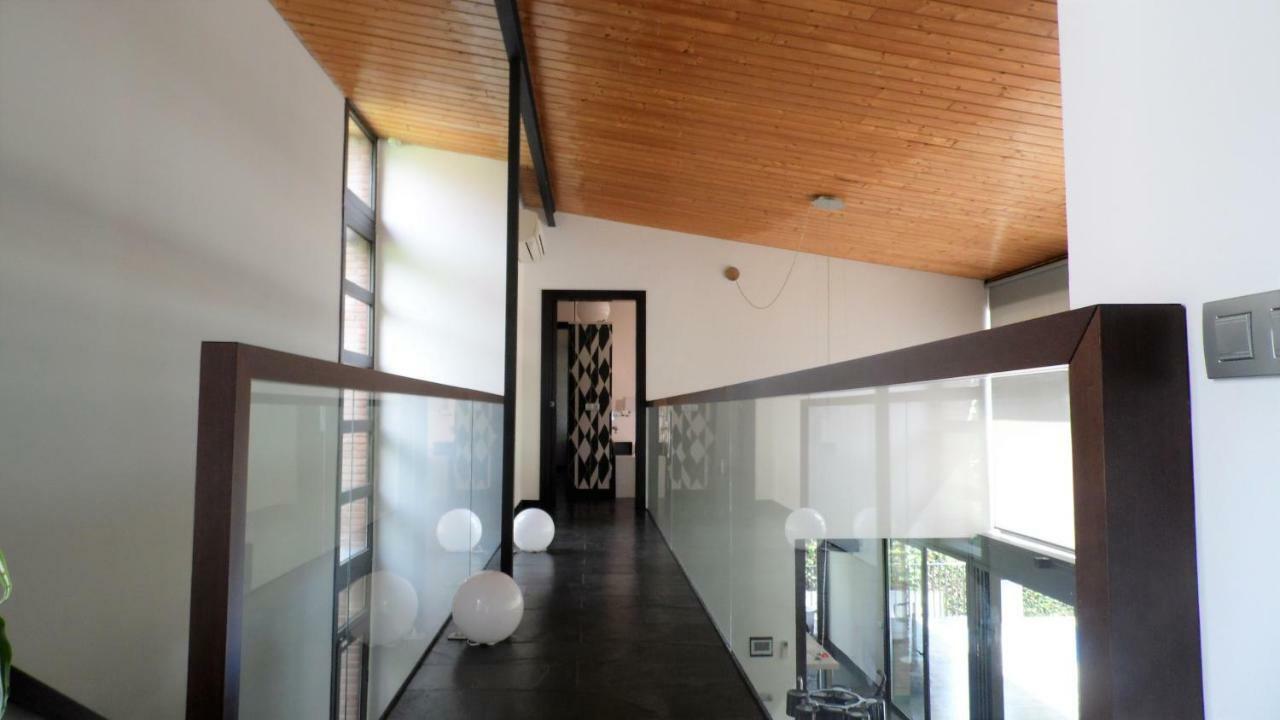 Villa Del Bosque كاستيلديفيلس المظهر الخارجي الصورة
