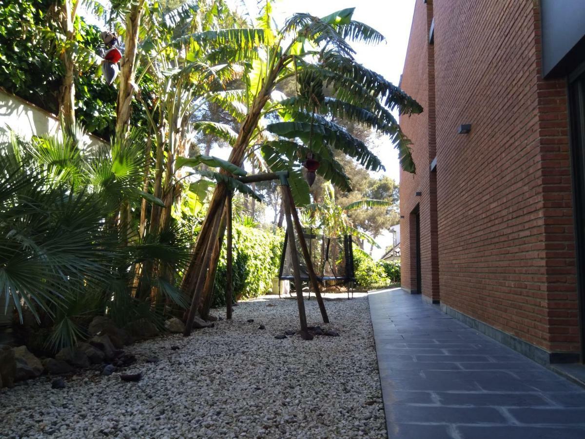 Villa Del Bosque كاستيلديفيلس المظهر الخارجي الصورة