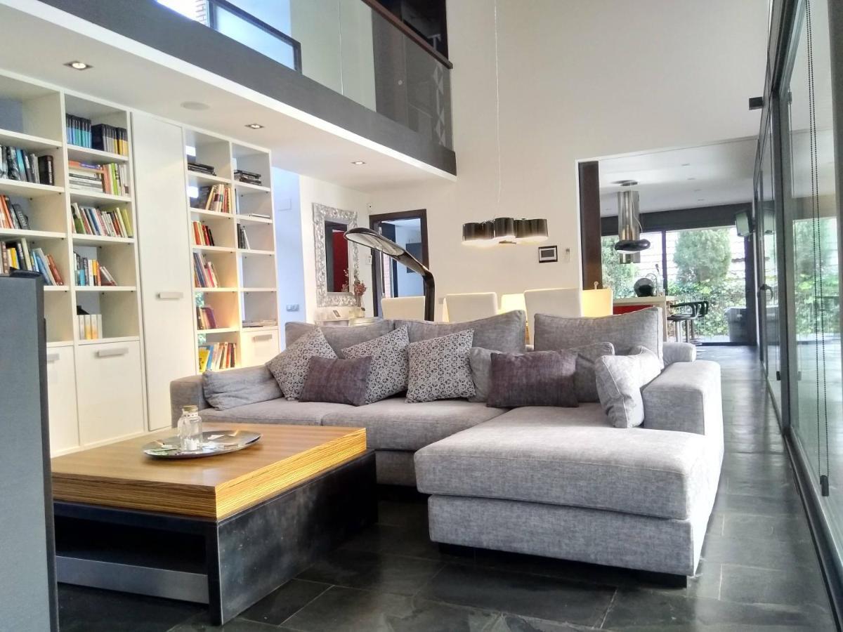 Villa Del Bosque كاستيلديفيلس المظهر الخارجي الصورة